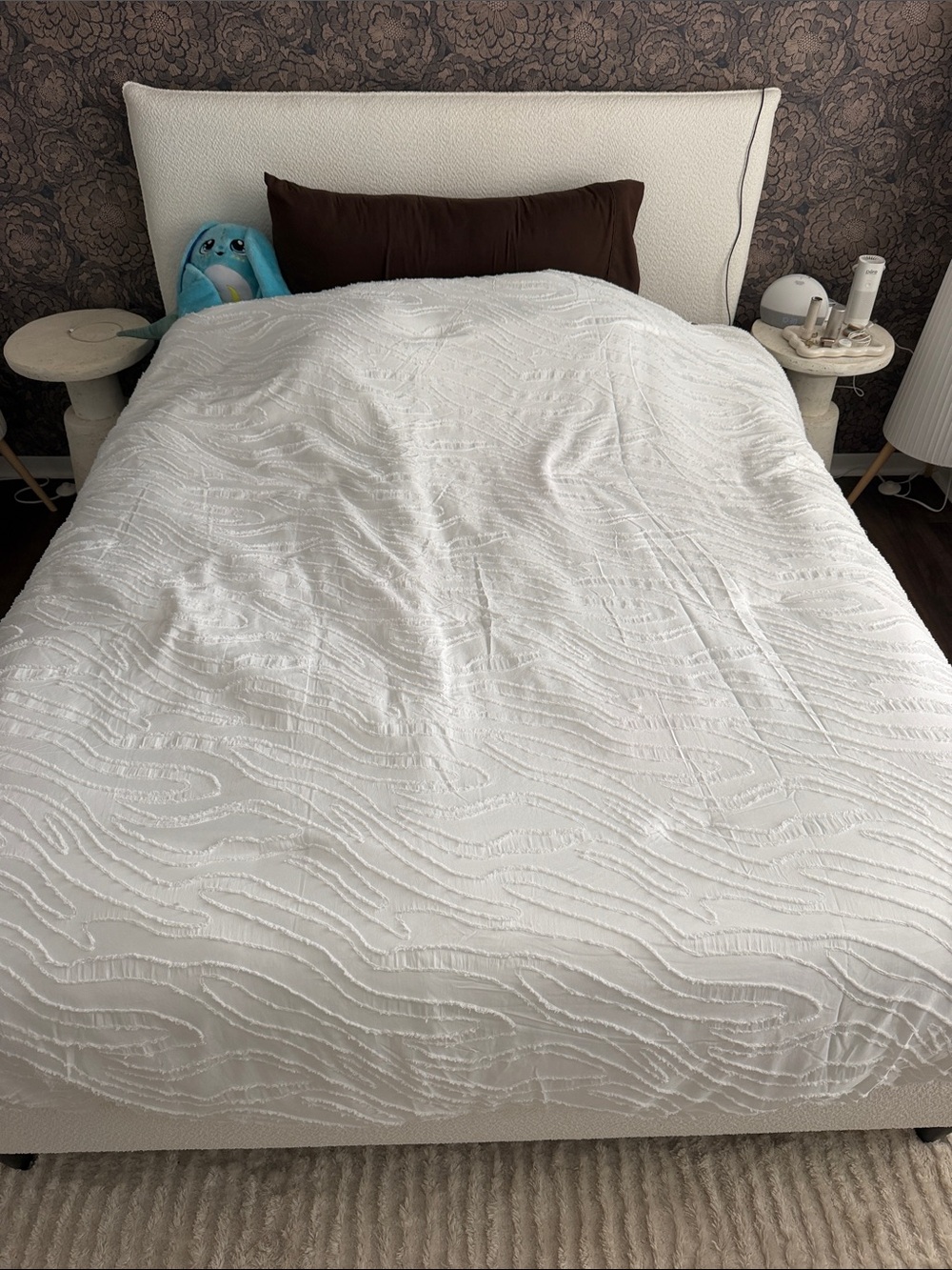 White Textured Wave Quilt - Bedding